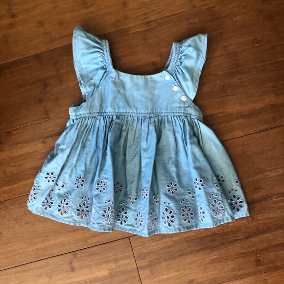 Baby Gap Girls Blue Eyelet Top, Sz 18-24 M - Picture 2 of 4